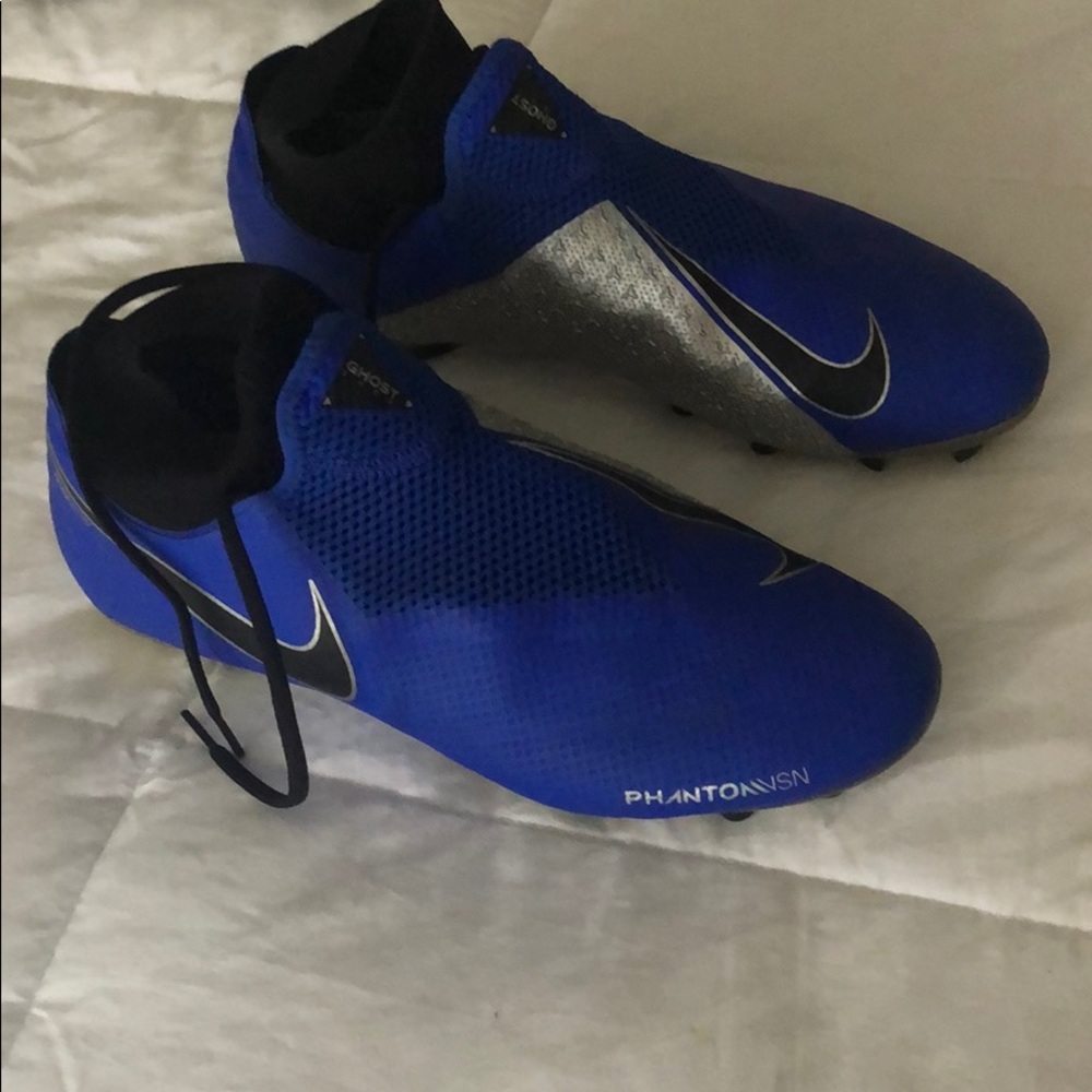 Nike Cleats barely worn